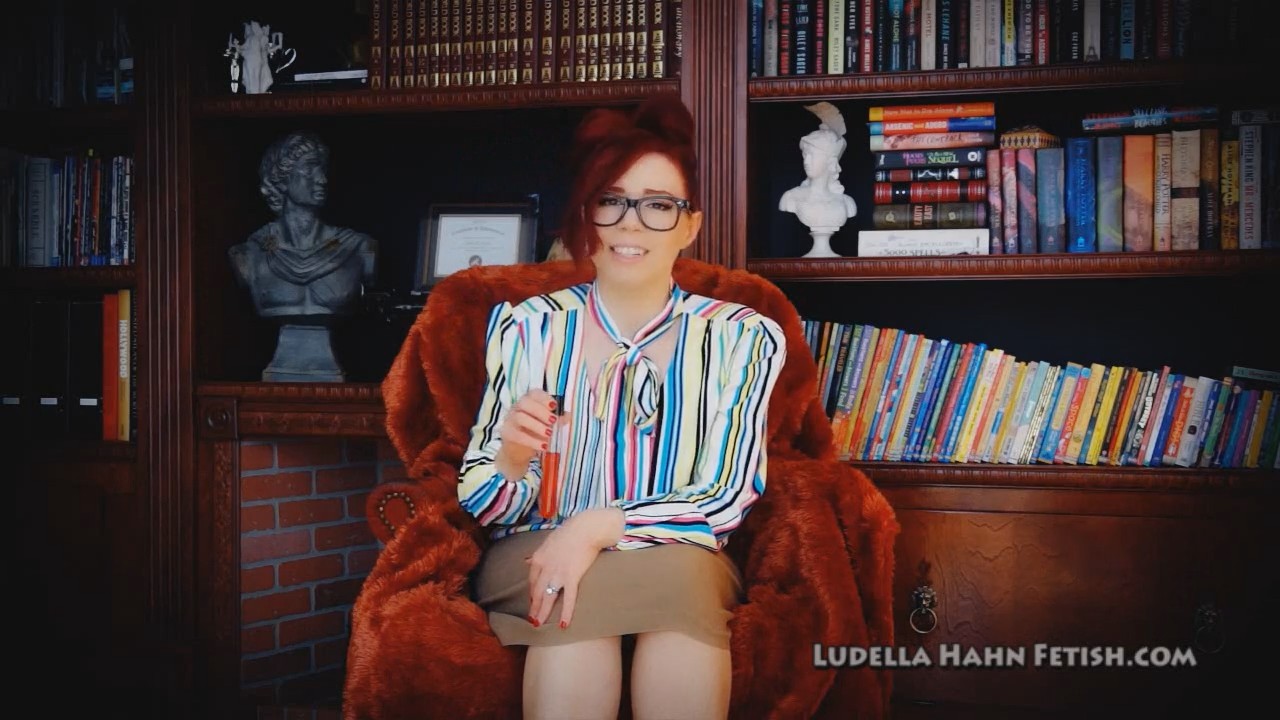 Ludella Hahn - The Librarians GIANTESS Transformation [HD 720P]